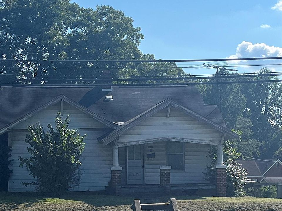 2nd image of 353 Concord Rd