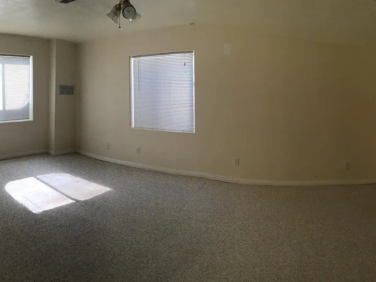 1166 N 750 W — Photo 3