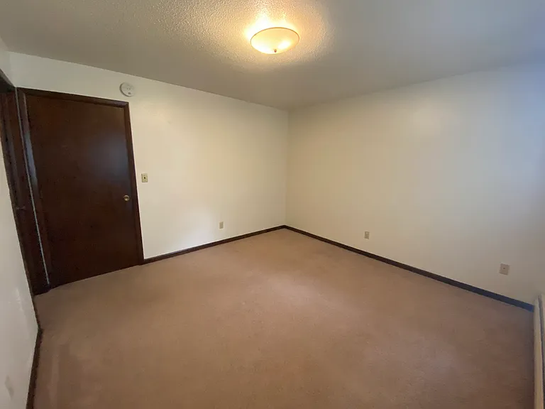 429 N Gilbert St — Photo 40