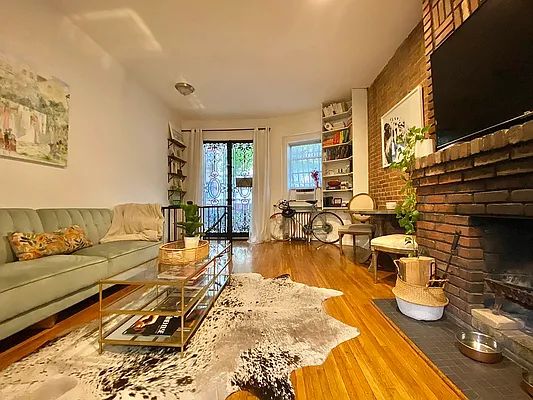 Rented by Oxford Property Group | media 3