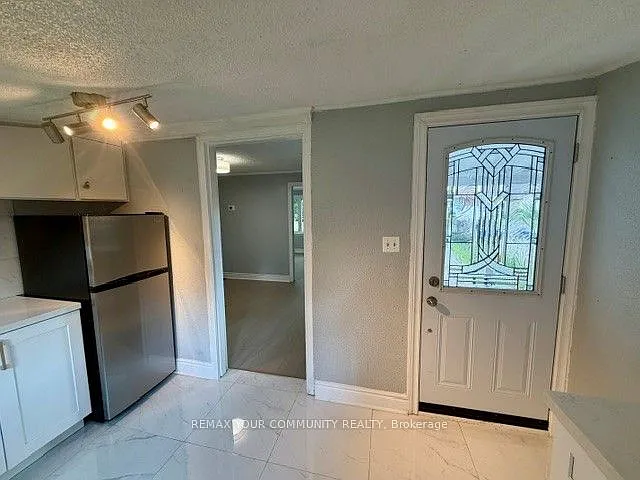 220 Ruggles Ave — Photo 14