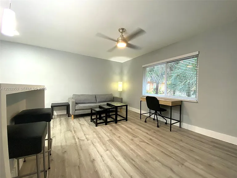 7901 SW 64th Ave #18 — Photo 2
