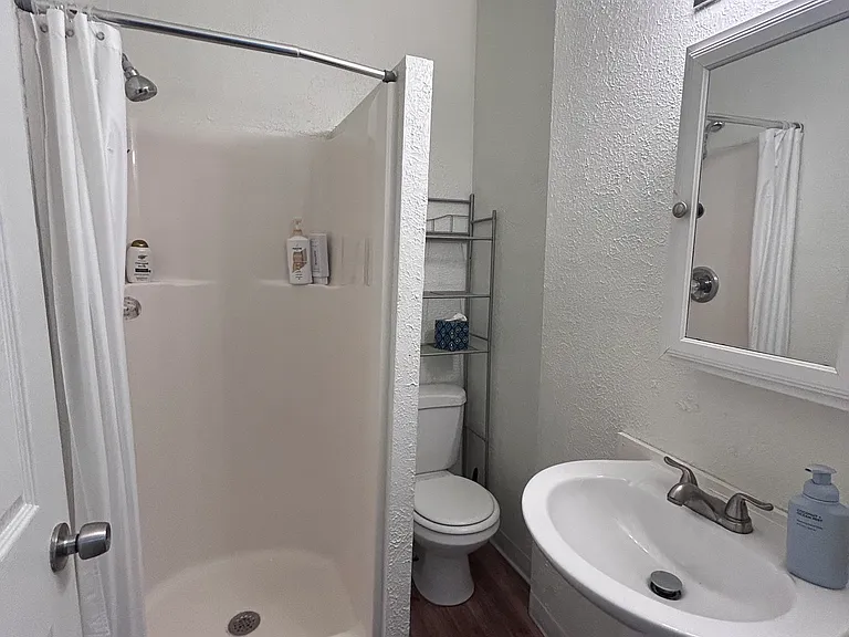 1012 Carolyn Ave #4 — Photo 11