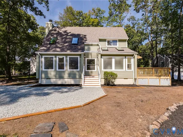 8606 Eastwood Ct, North Chesterfield, VA 23236