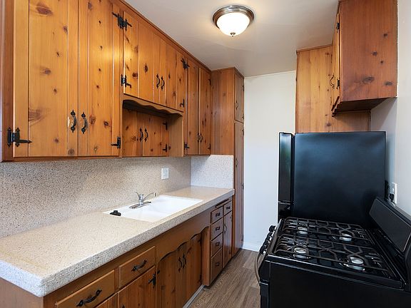 2nd image of 4621 North Ave APT 8