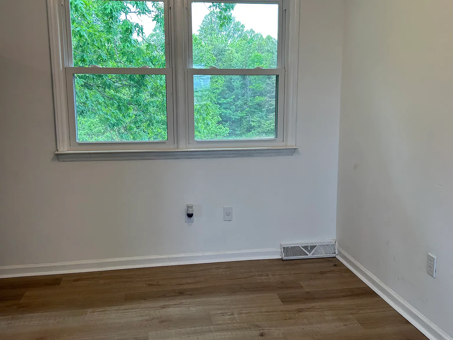 2 bed, 950 sqft, $1,100 — Photo 4