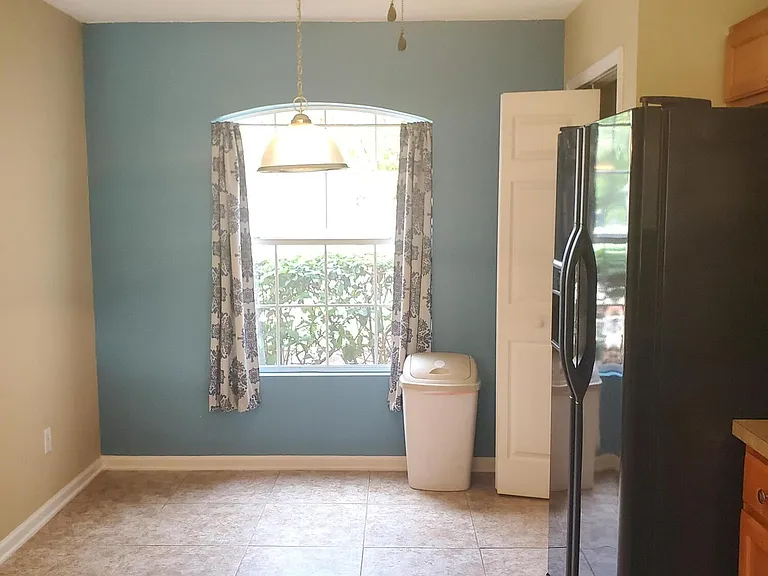 1625 Vineland Cir #B — Photo 8