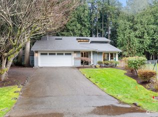261 NW Bridle Ridge Blvd, Bremerton, WA 98311