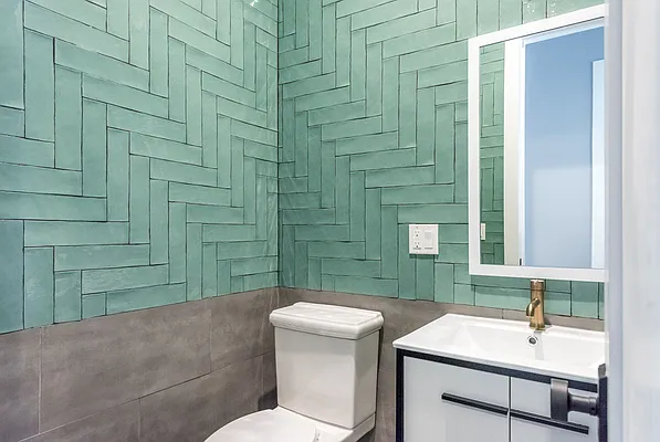 Rented by Nooklyn NYC LLC | media 50