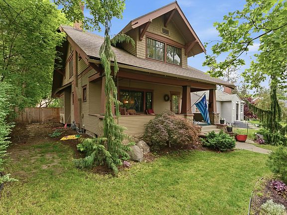 3rd image of 1123 W 19th Ave