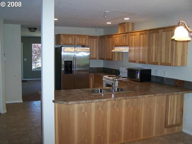 2nd image of 2611 K St