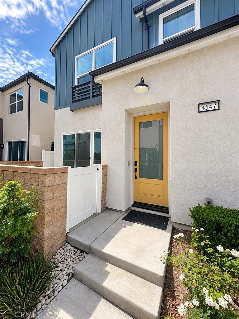 3 bed, 2.5 bath, 1536 sqft, $3,500 — Photo 1