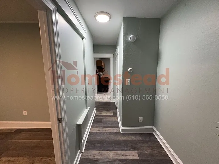 30 N Sycamore Ave — Photo 1