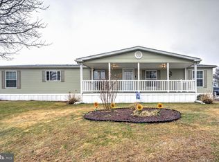 64 Ridgewood Mnr, Manheim, PA 17545