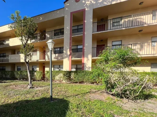 3410 Foxcroft Rd APT 206, Hollywood, FL 33025