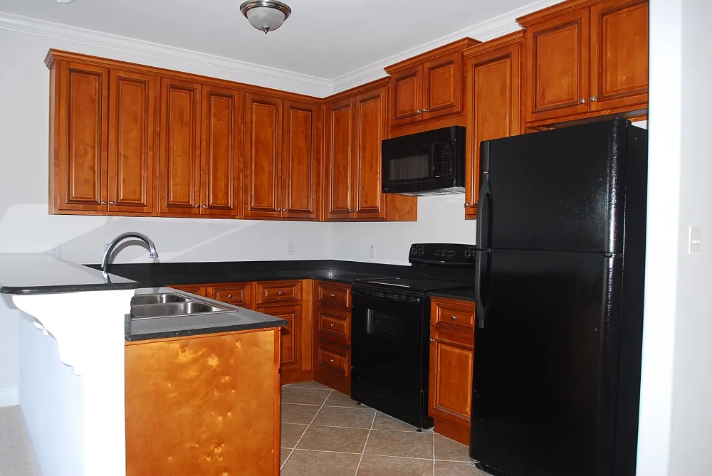 3 bed, 2.5 bath, 1460 sqft, $1,600 — Photo 4