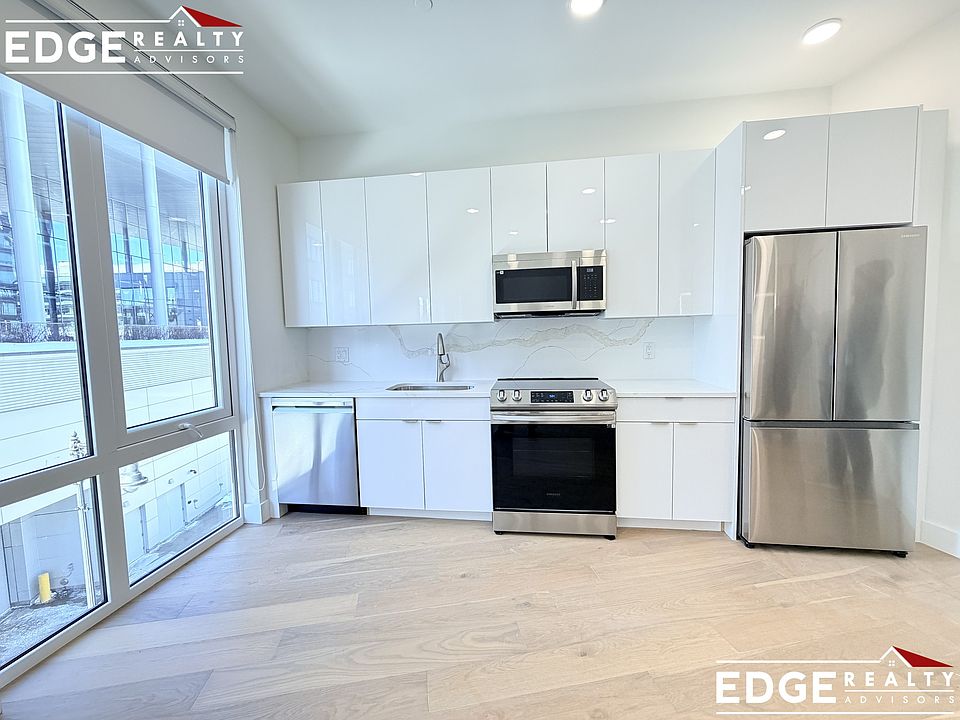 1st image of 36-38 Hichborn St #305