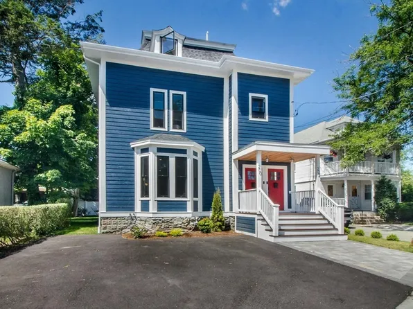 200-202 Crafts St #1, Newtonville, MA 02460