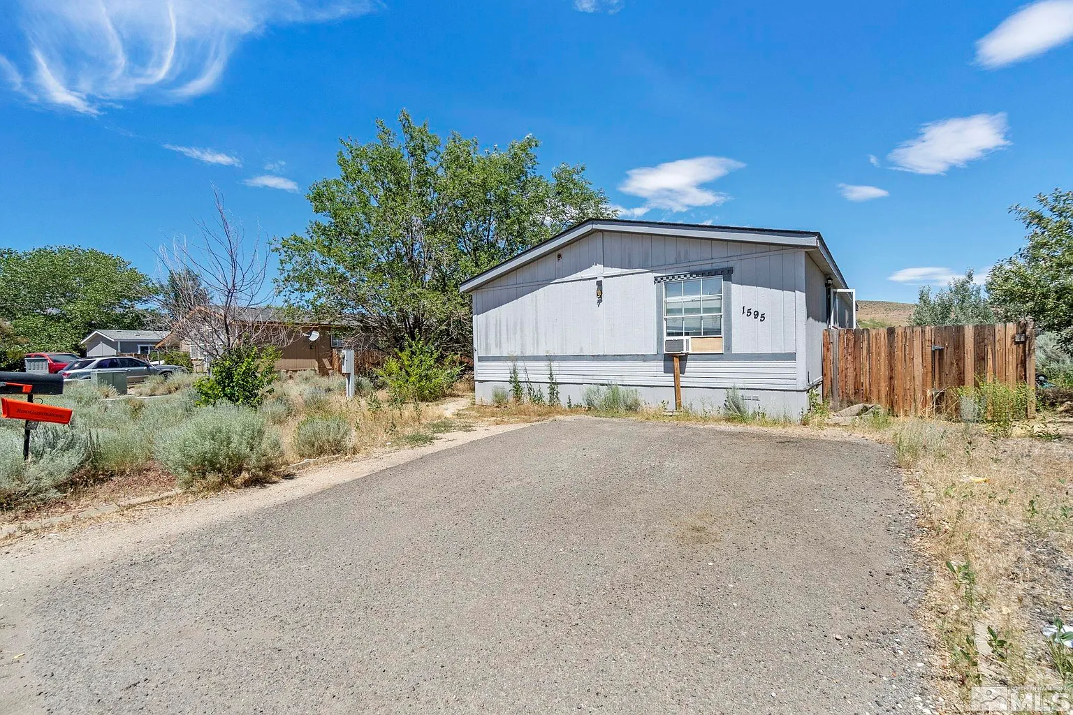 1595 Newport Ln photo 1
