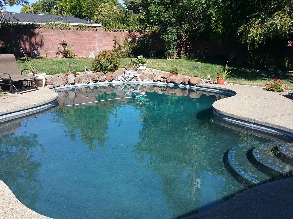 2nd image of 3957 Linus Way