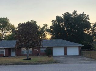 2633 Charles Ln, Sugar Land, TX 77498