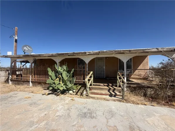 14552 Caughlin Rd, Phelan, CA 92371