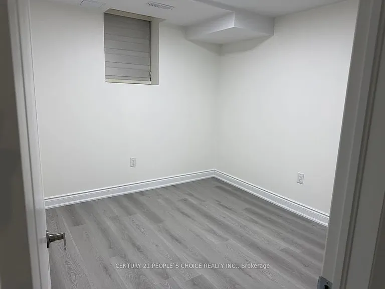 56 Florette Pl — Photo 9