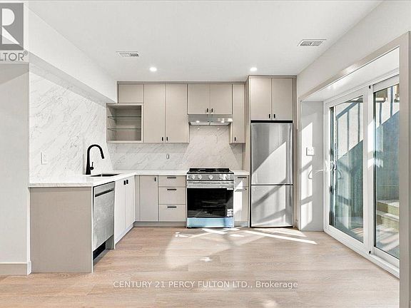 2nd image of 113 Hatherley Rd #Basement