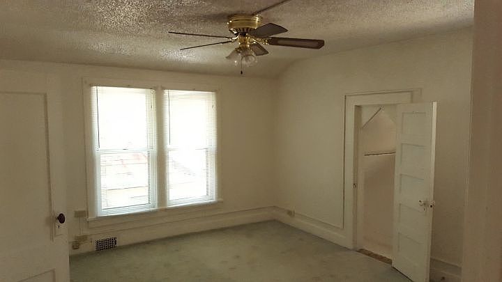1st image of 220 N 24th St APT 2