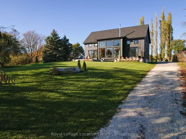 113 Slabtown Rd W, The Blue Mountains, ON N0H 1J0