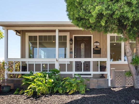 2nd image of 1401 Santa Lucia Ave