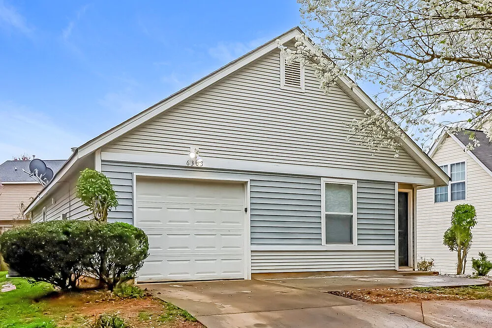 3 bed, 2.0 bath, 1115 sqft, $2,450 — Photo 4