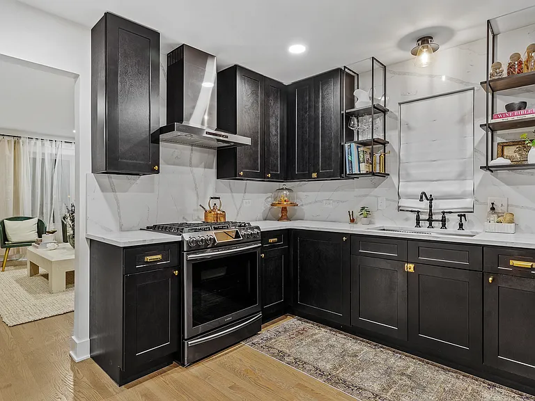9850 Erie St #9850 — Photo 8