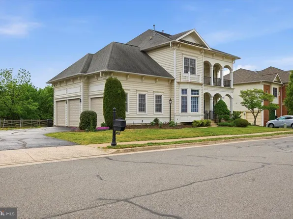 9292 Sumner Lake Blvd, Manassas, VA 20110