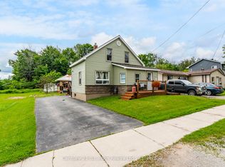 21 Maple St, Tay, ON L0K 2A0