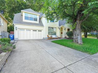 300 S College St, McKinney, TX 75069
