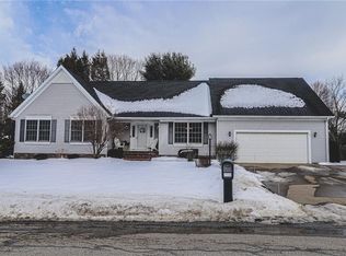785 Stockbridge Dr, Erie, PA 16505