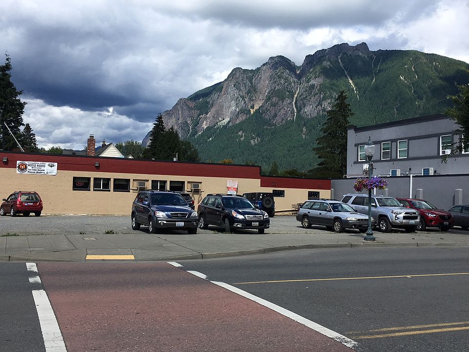 1st image of 230 W North Bend Way