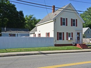 92 W Main St, Ayer, MA 01432