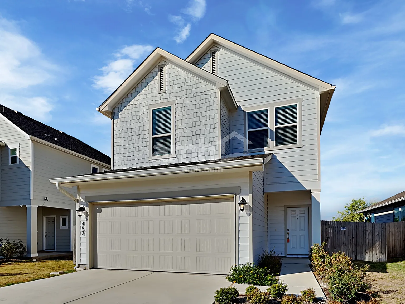 3 bed, 2.5 bath, 1529 sqft, $1,825 — Photo 1