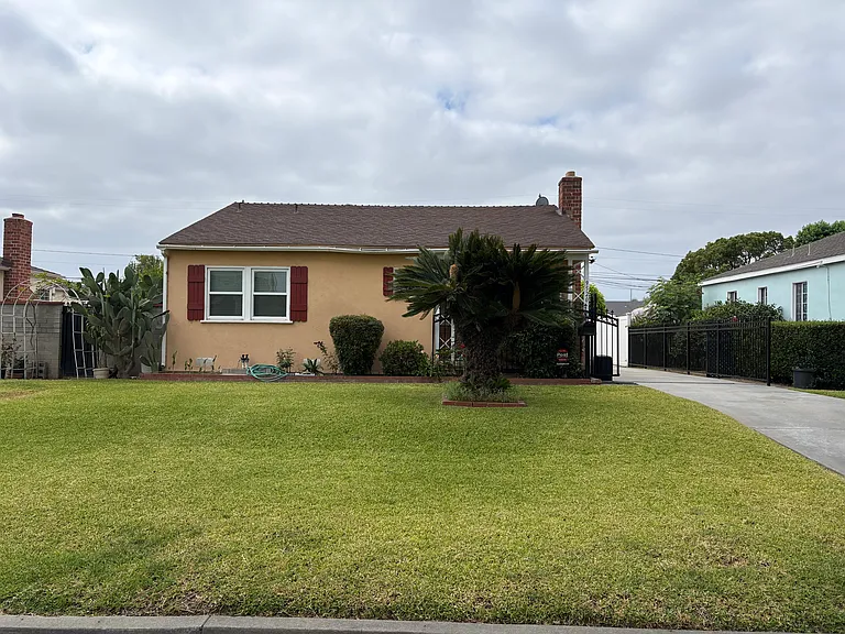 9520 Kennerly St — Photo 1