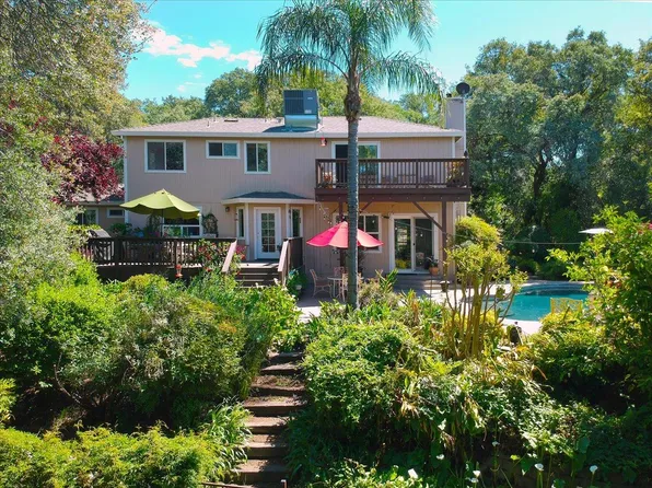 3720 Four Springs Dr, Rescue, CA 95672