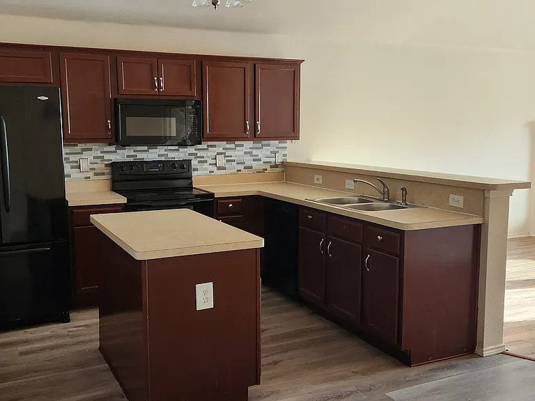 1212 Ruthella Dr — Photo 13