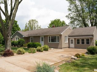 412 Timberlan Rd, Metamora, IL 61548