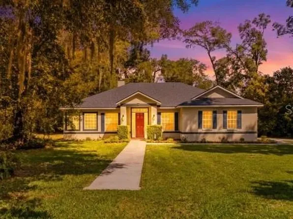 1085 E Taylor Rd, Deland, FL 32724