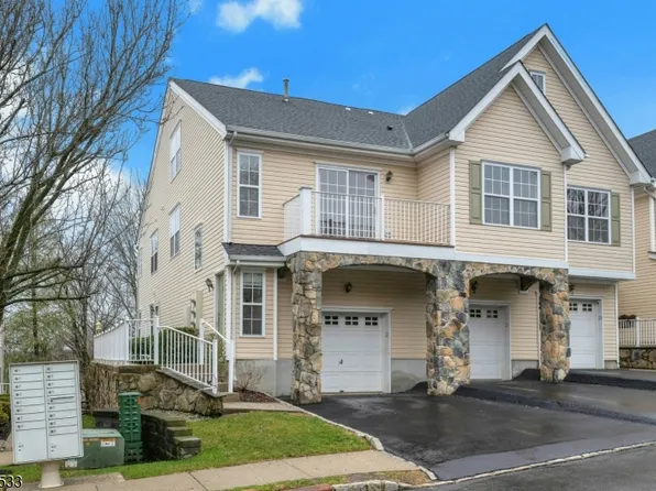 22 Mountainside Dr #22, Pompton Lakes Boro, NJ 07442