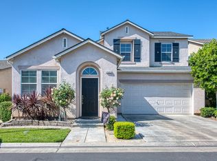 3683 W Black Walnut Ln, Fresno, CA 93711