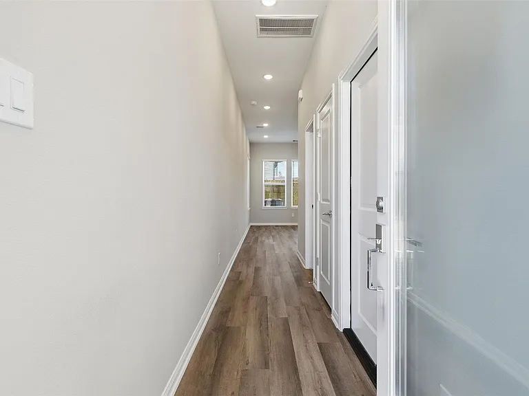 9906 Clark Canyon Ln — Photo 39