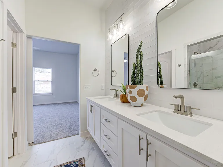 7901 Behr Dr — Photo 37
