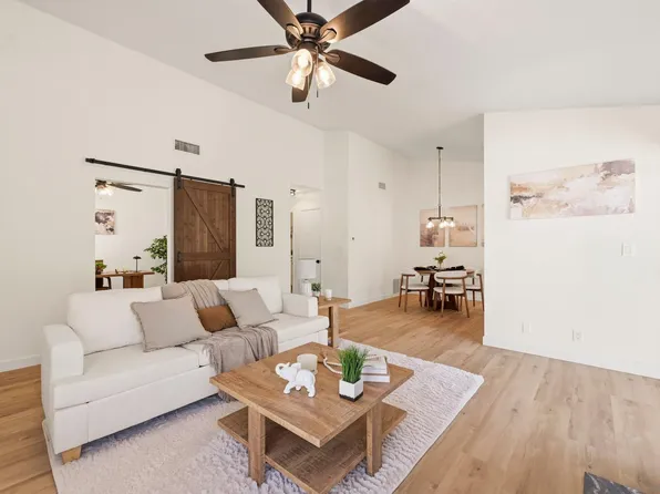 12855 Via Moura, San Diego, CA 92128